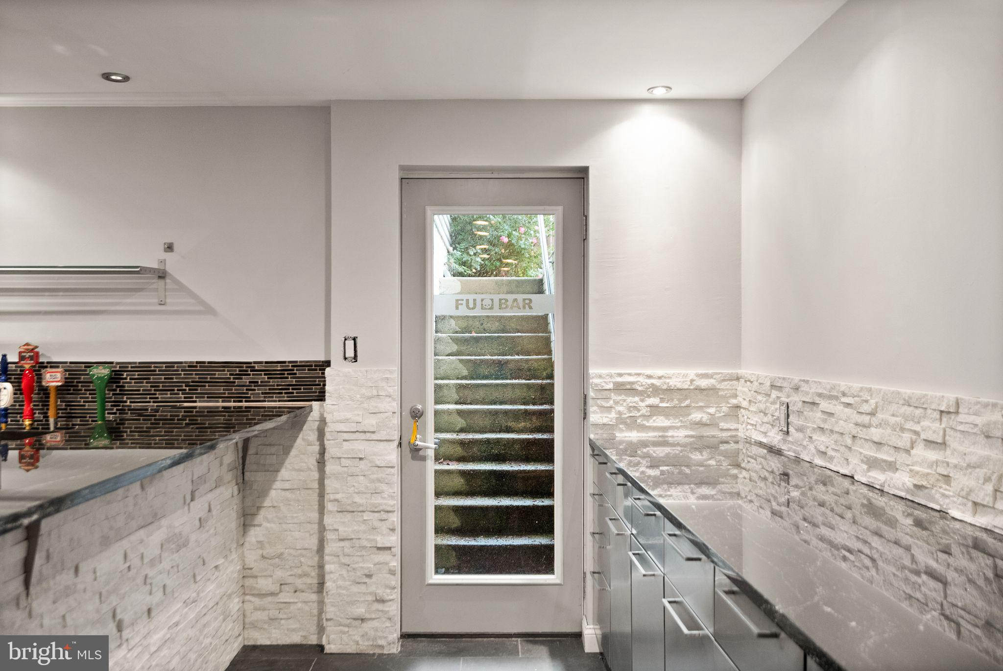 CROSSPOINTE - Residential