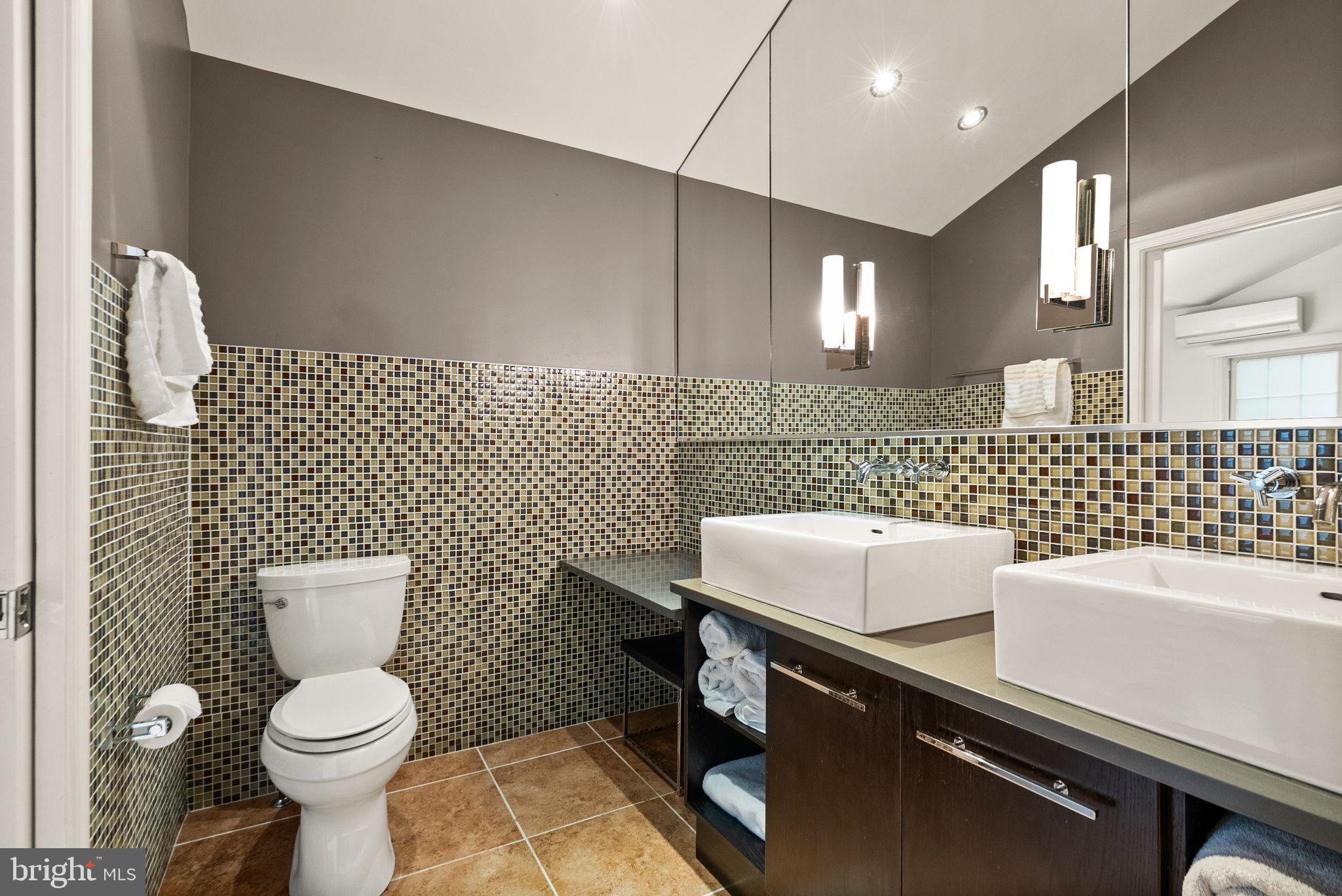 CROSSPOINTE - Residential