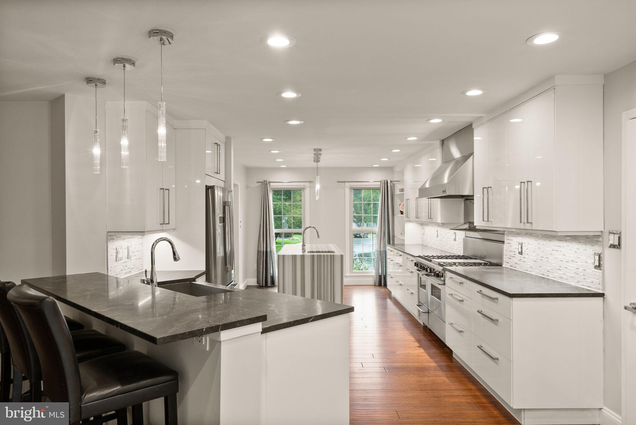 CROSSPOINTE - Residential