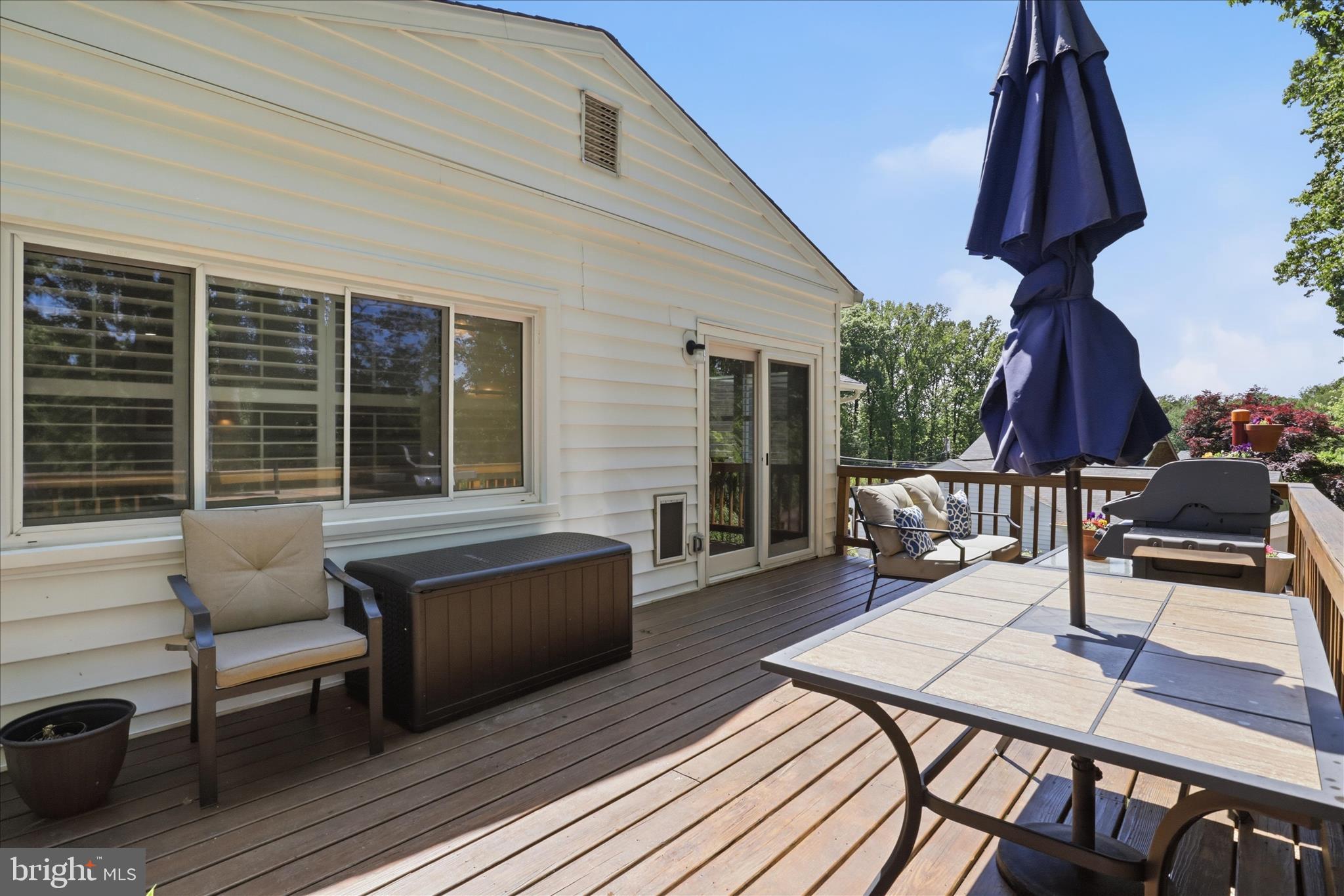 NORTH SPRINGFIELD - Residential