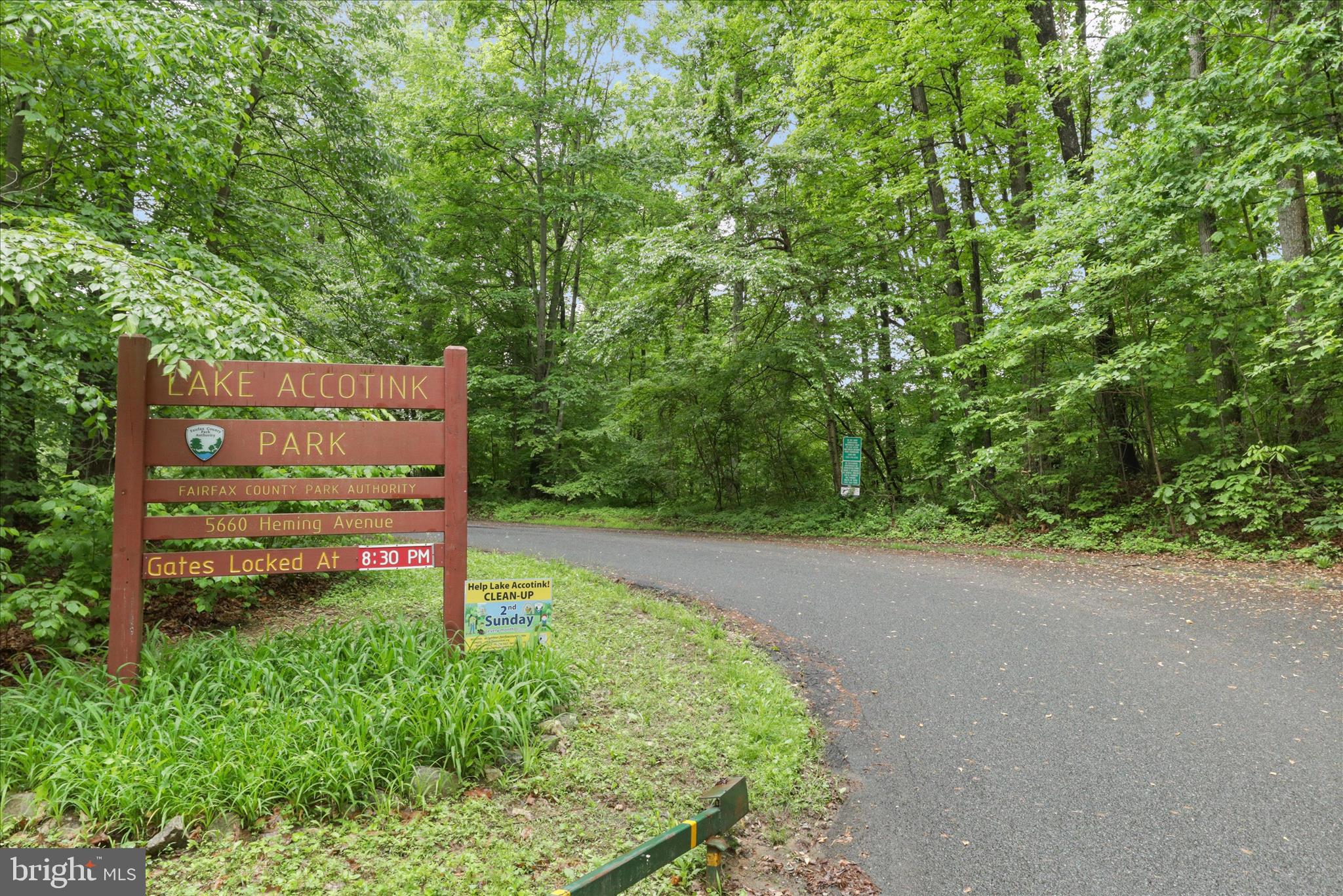 NORTH SPRINGFIELD - Residential