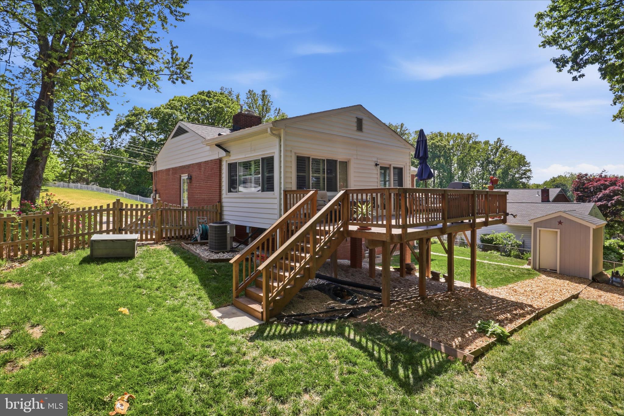 NORTH SPRINGFIELD - Residential