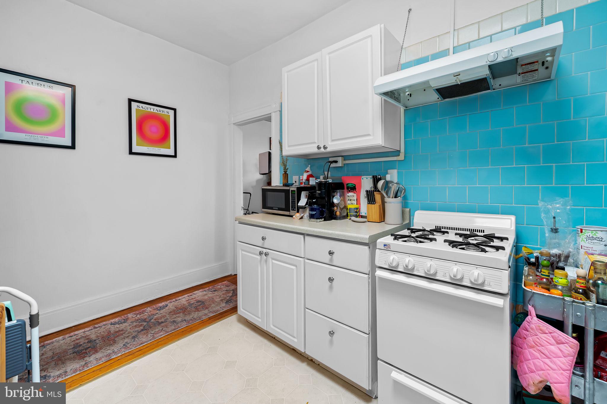 CHARLES VILLAGE - Residential Income