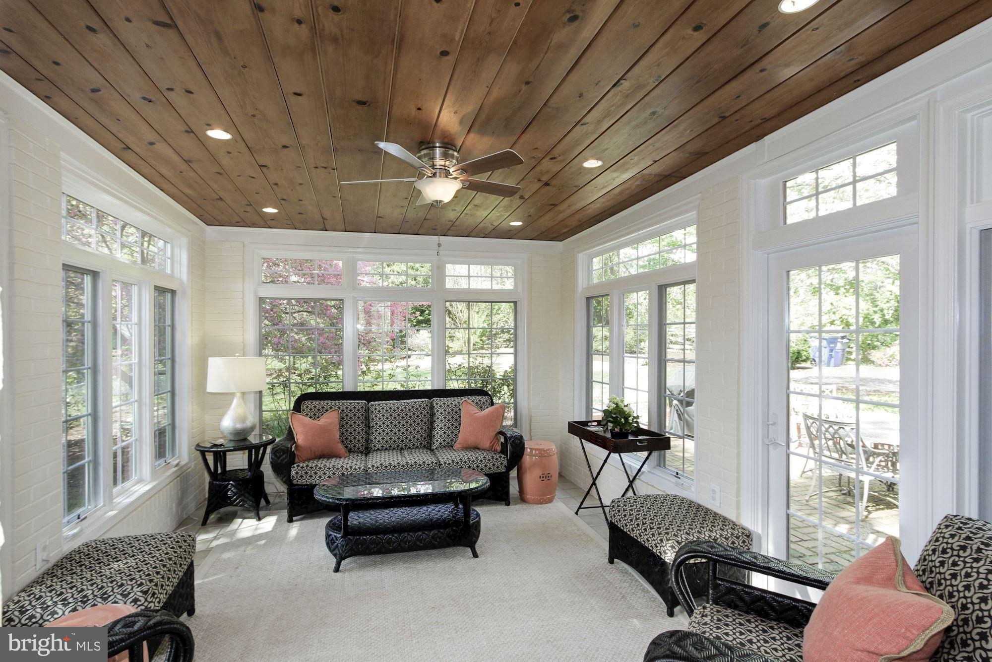 LOCUST HILL ESTATES - Residential