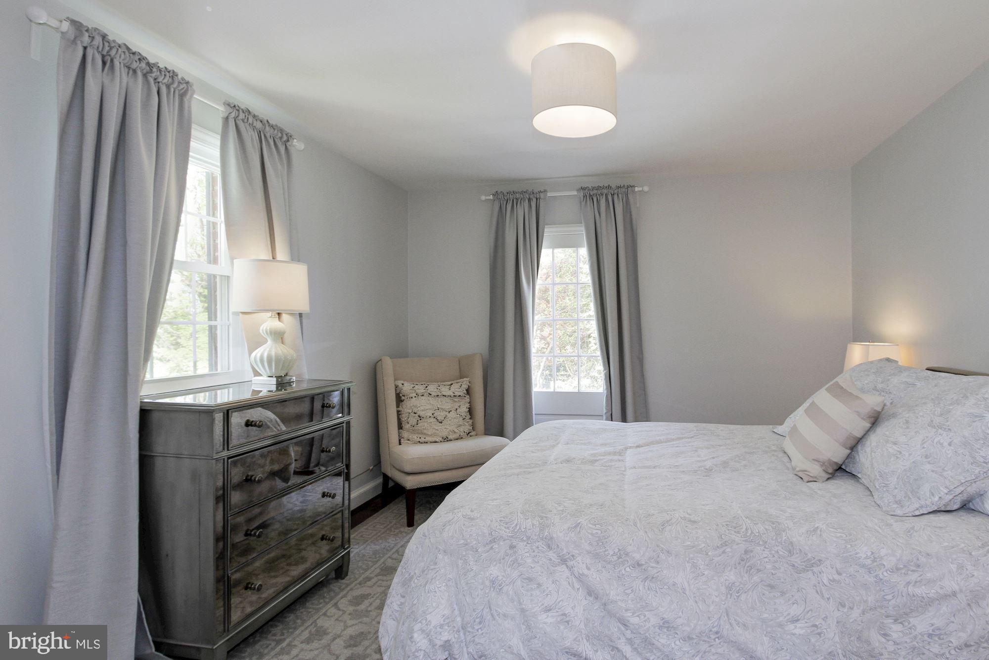 LOCUST HILL ESTATES - Residential