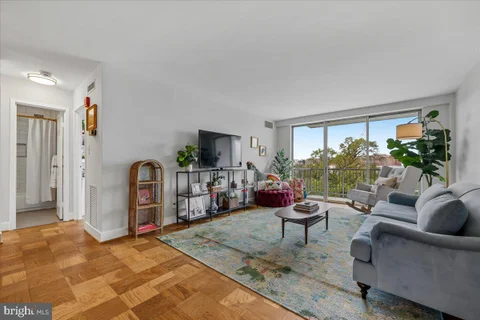 4977 Battery Lane Unit 1-909, Bethesda, MD 20814 - #: MDMC2257292