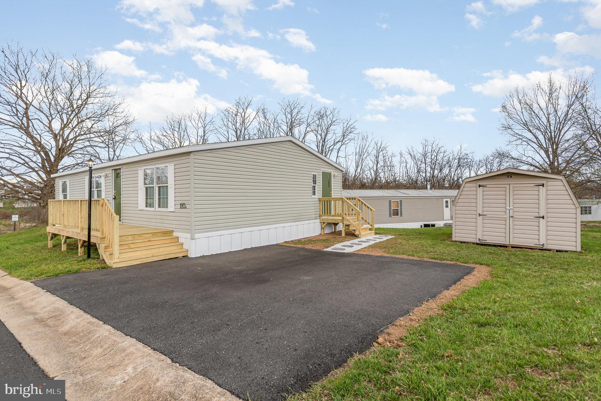 THUNDERBIRD TERRACE - Residential