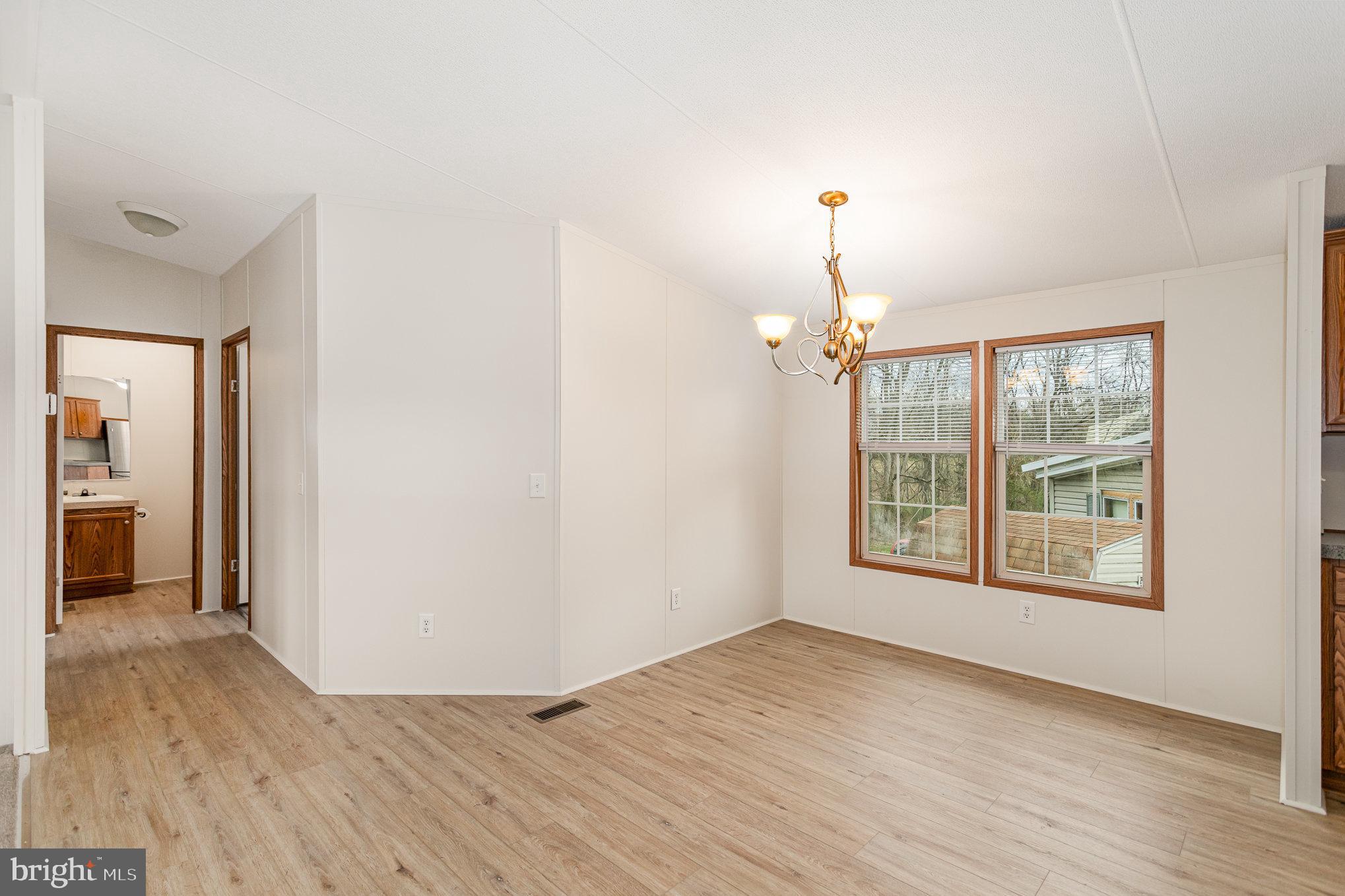 THUNDERBIRD TERRACE - Residential