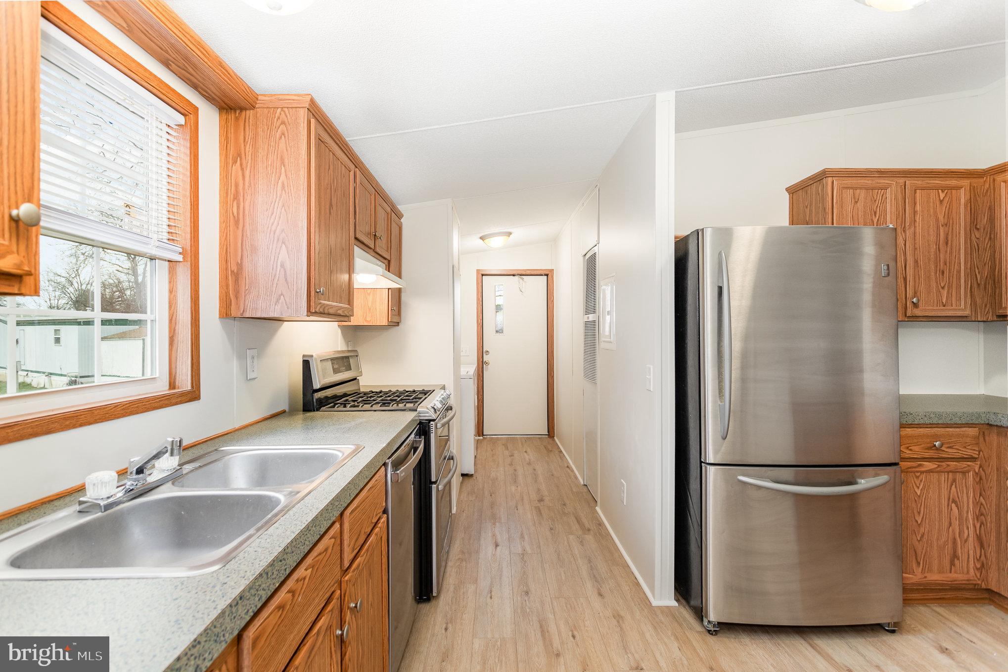 THUNDERBIRD TERRACE - Residential