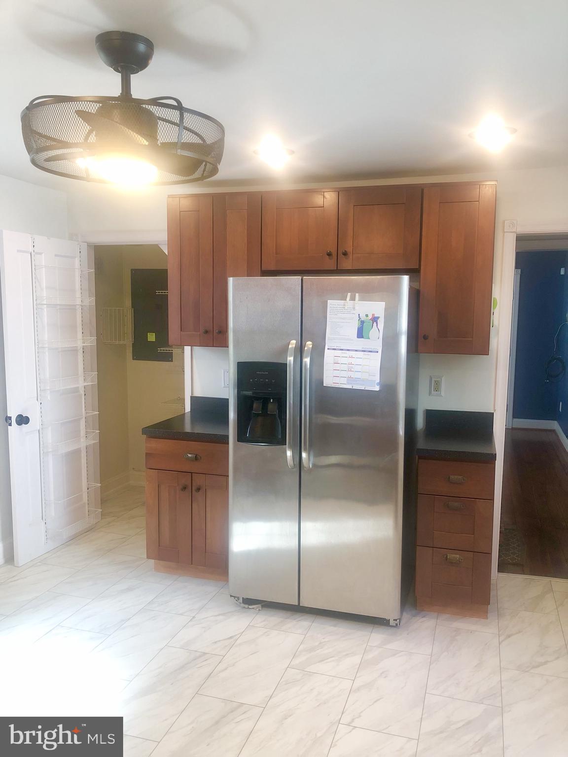 LAUREL - Residential Lease