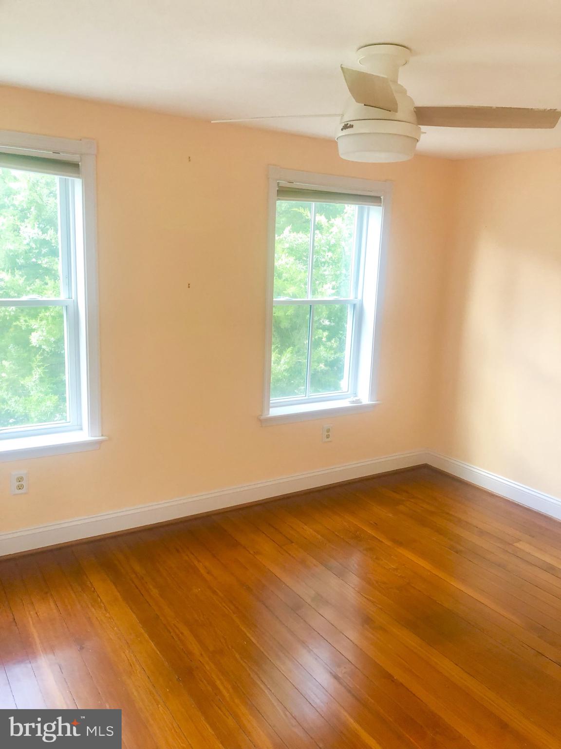 LAUREL - Residential Lease