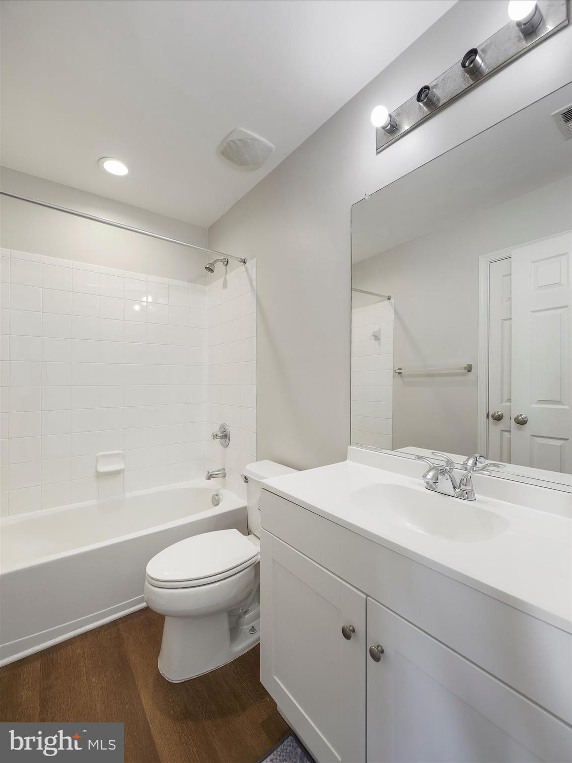 BERKELEY RIDGE - Residential Lease