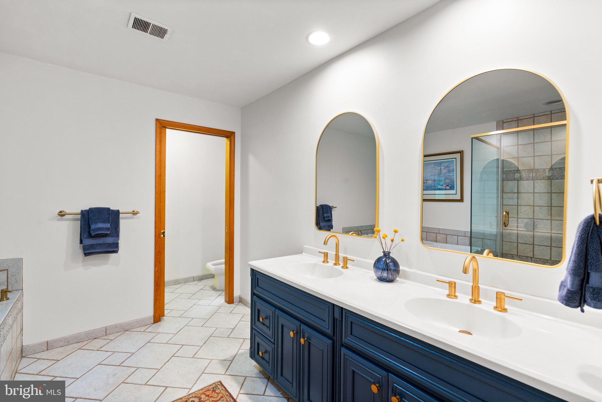 KINDLER OVERLOOK - Residential