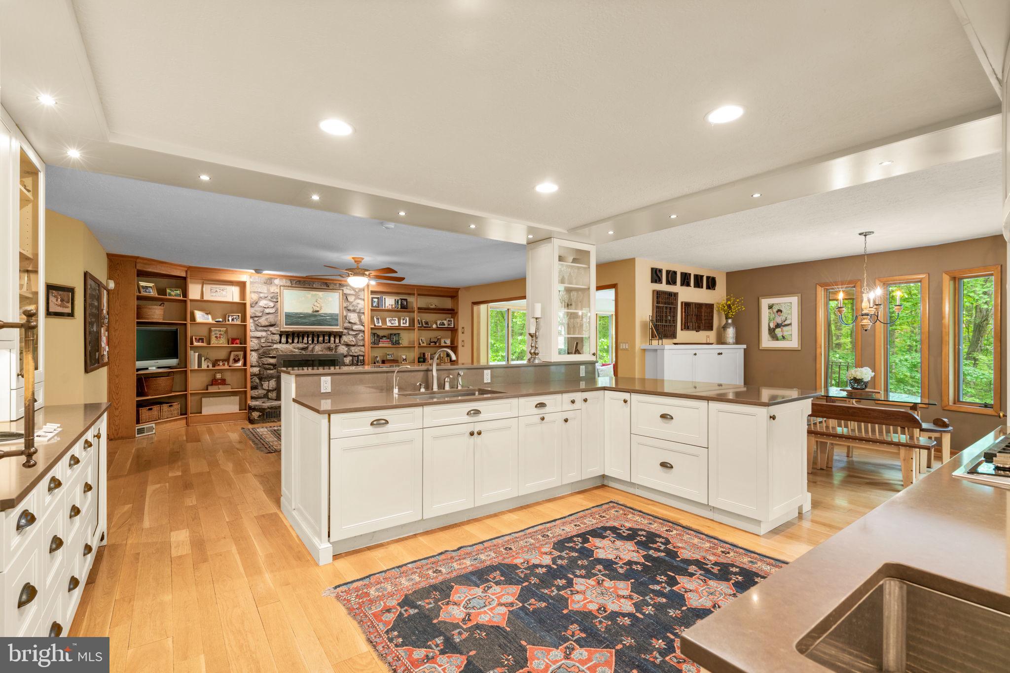 KINDLER OVERLOOK - Residential