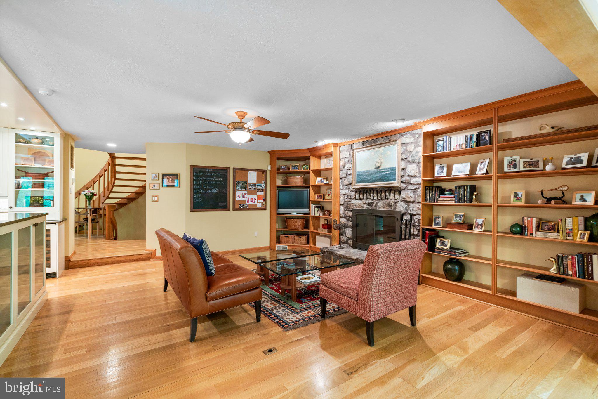 KINDLER OVERLOOK - Residential