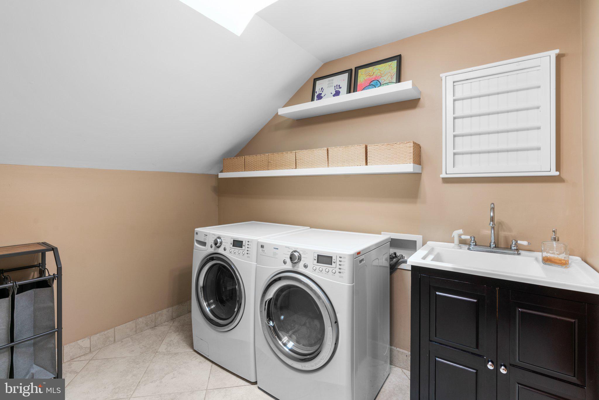 KINDLER OVERLOOK - Residential