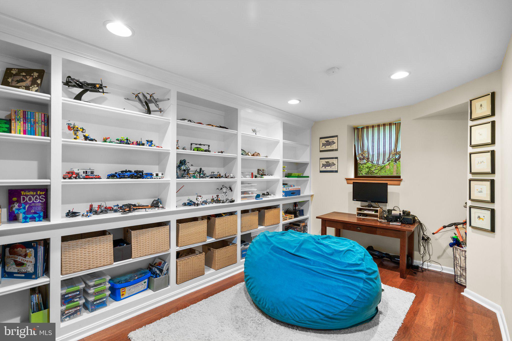 KINDLER OVERLOOK - Residential