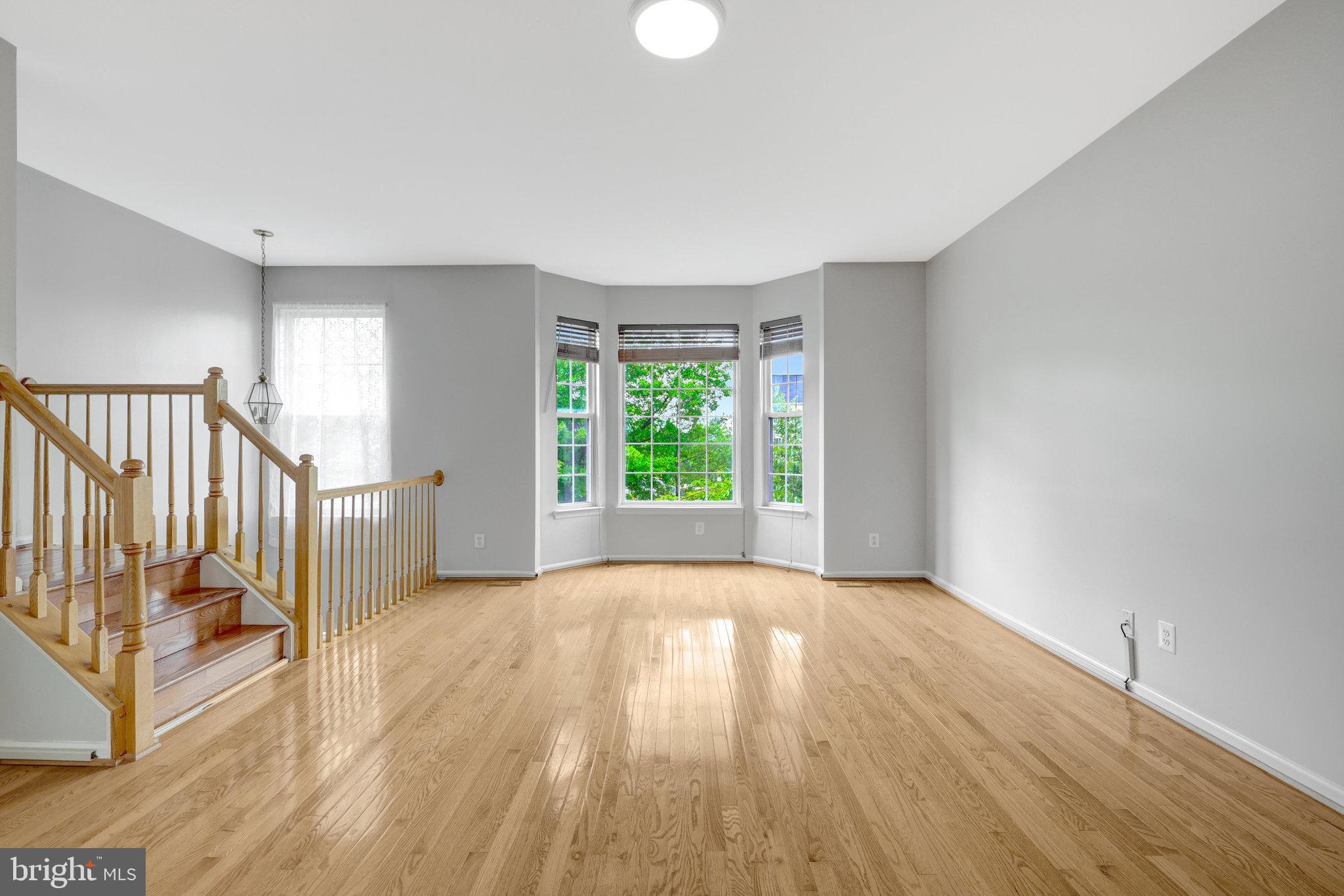 MCNAIR FARMS LANDBAY - Residential Lease