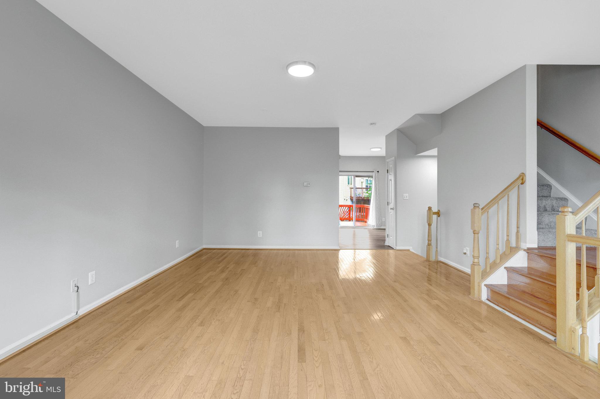 MCNAIR FARMS LANDBAY - Residential Lease