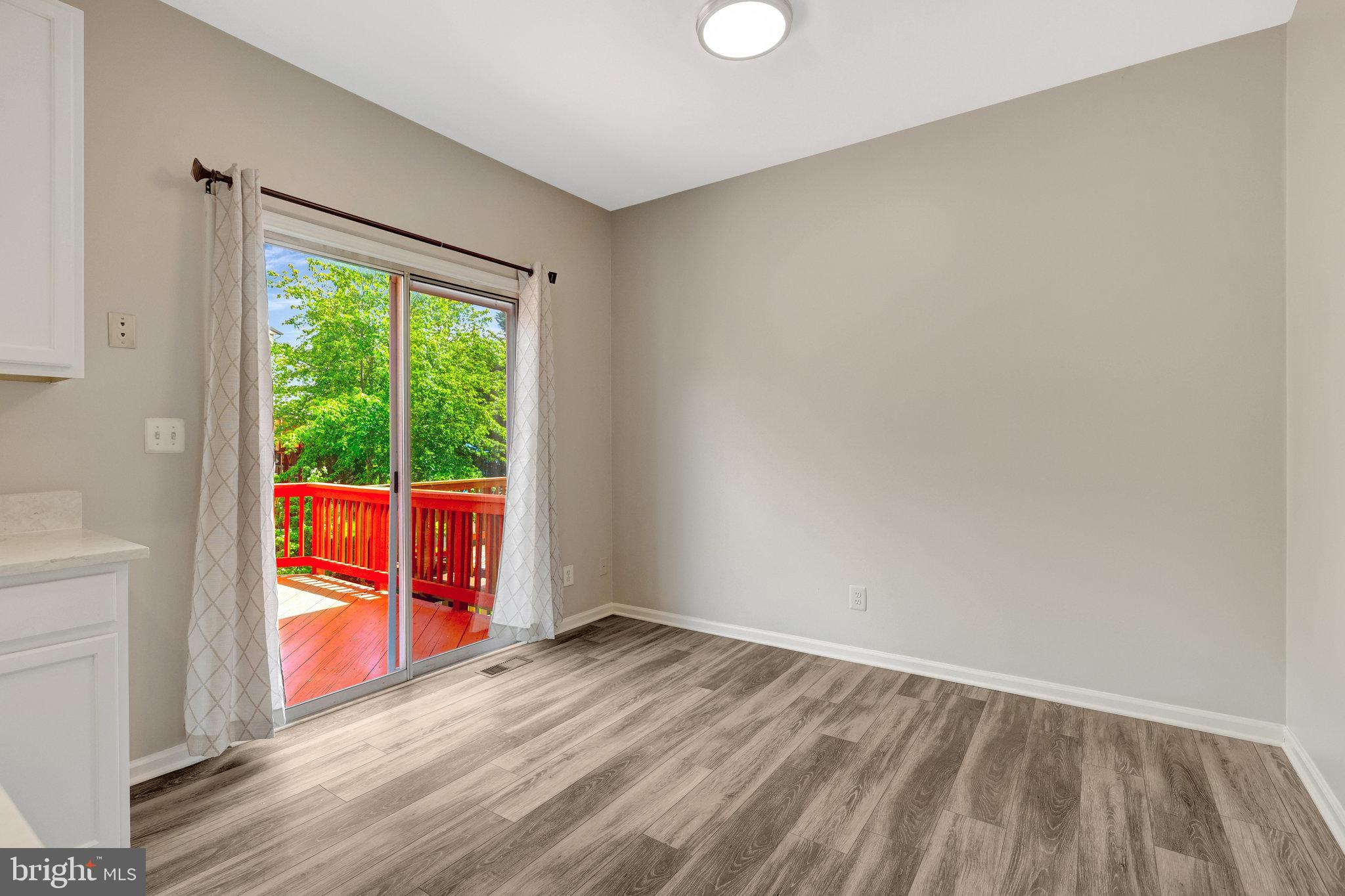 MCNAIR FARMS LANDBAY - Residential Lease