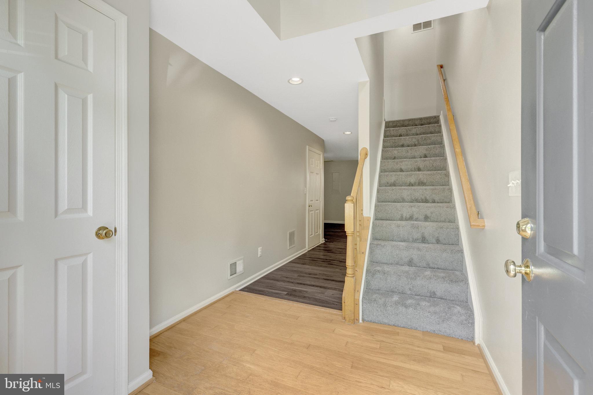 MCNAIR FARMS LANDBAY - Residential Lease