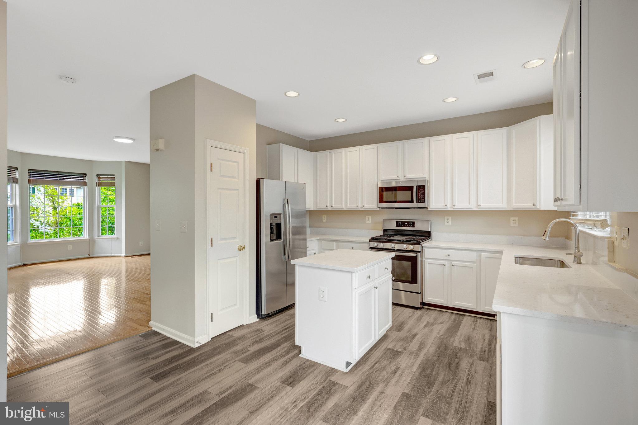 MCNAIR FARMS LANDBAY - Residential Lease