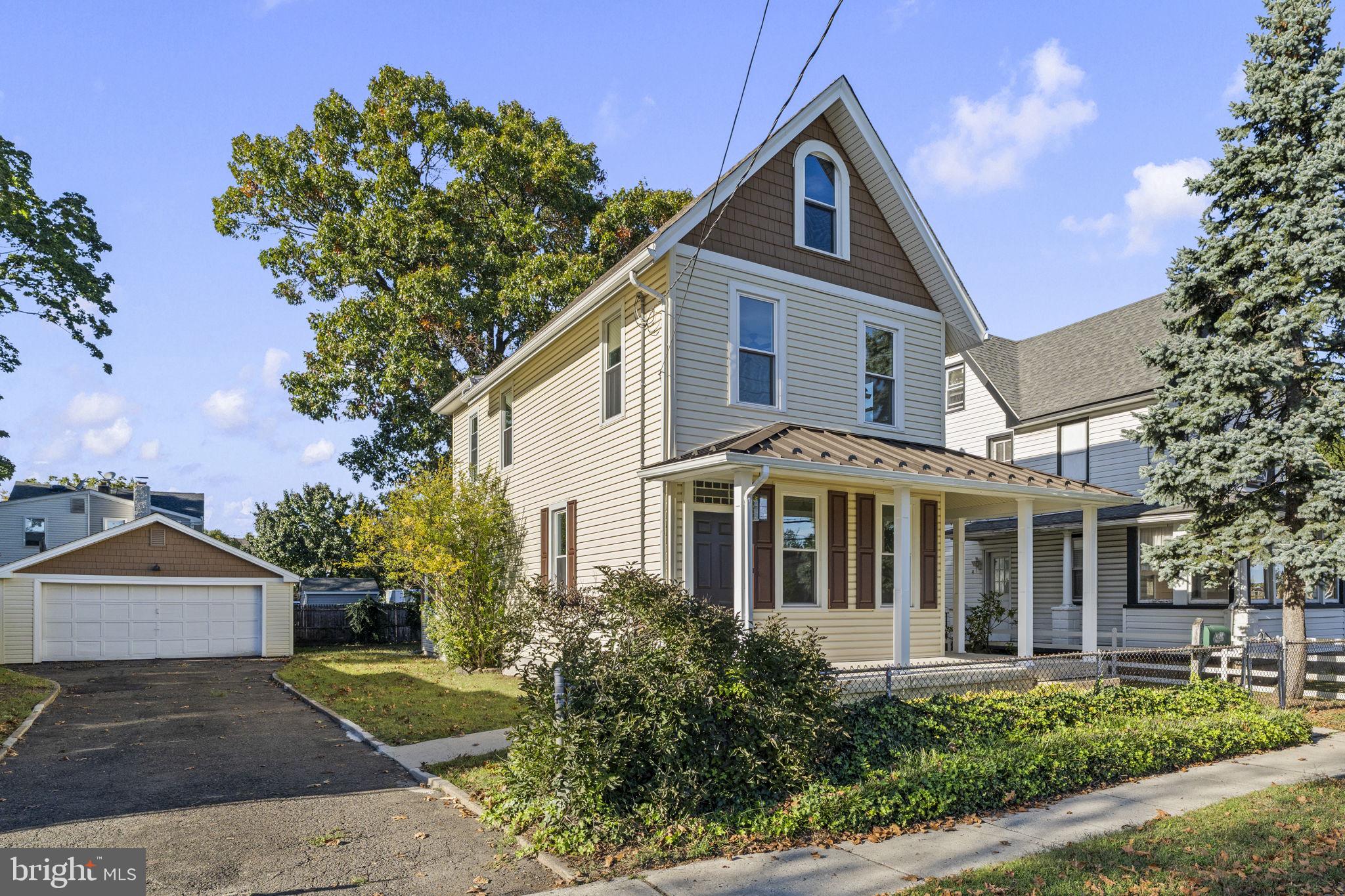 423 W BROAD STREET