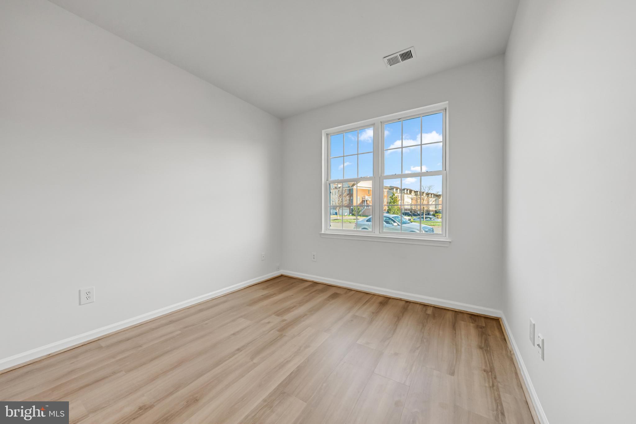 AMBERLEA AT SOUTH RIDING - Residential