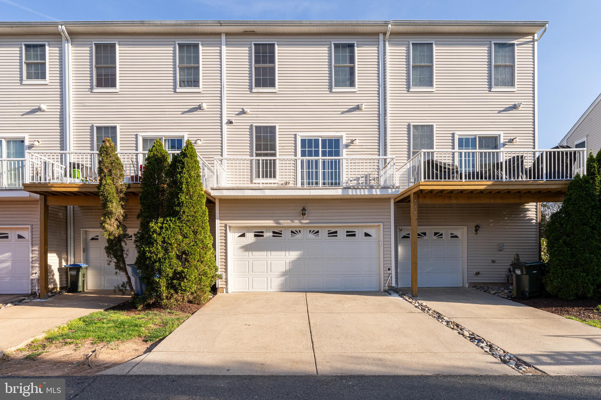 AMBERLEA AT SOUTH RIDING - Residential