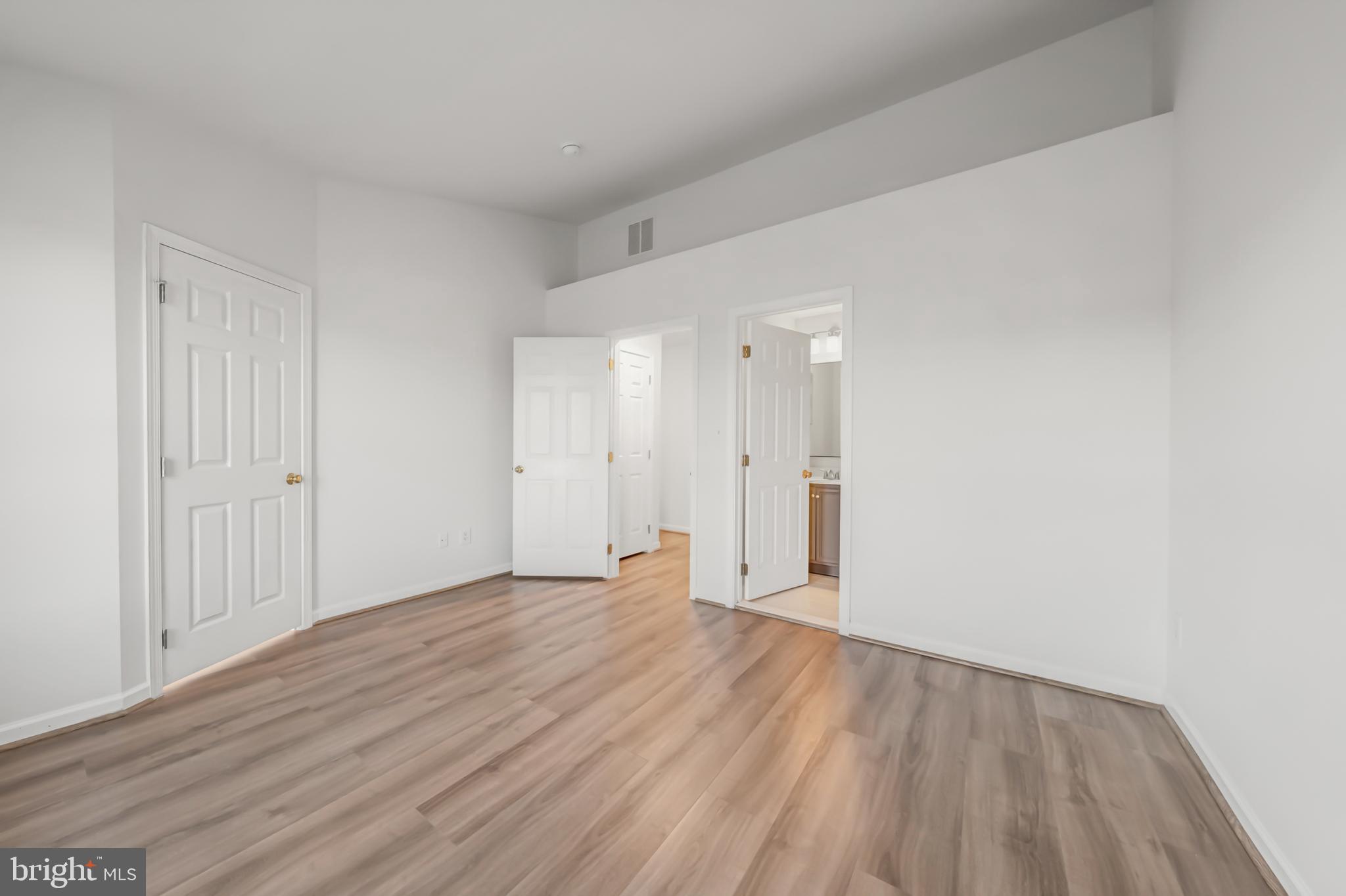 AMBERLEA AT SOUTH RIDING - Residential