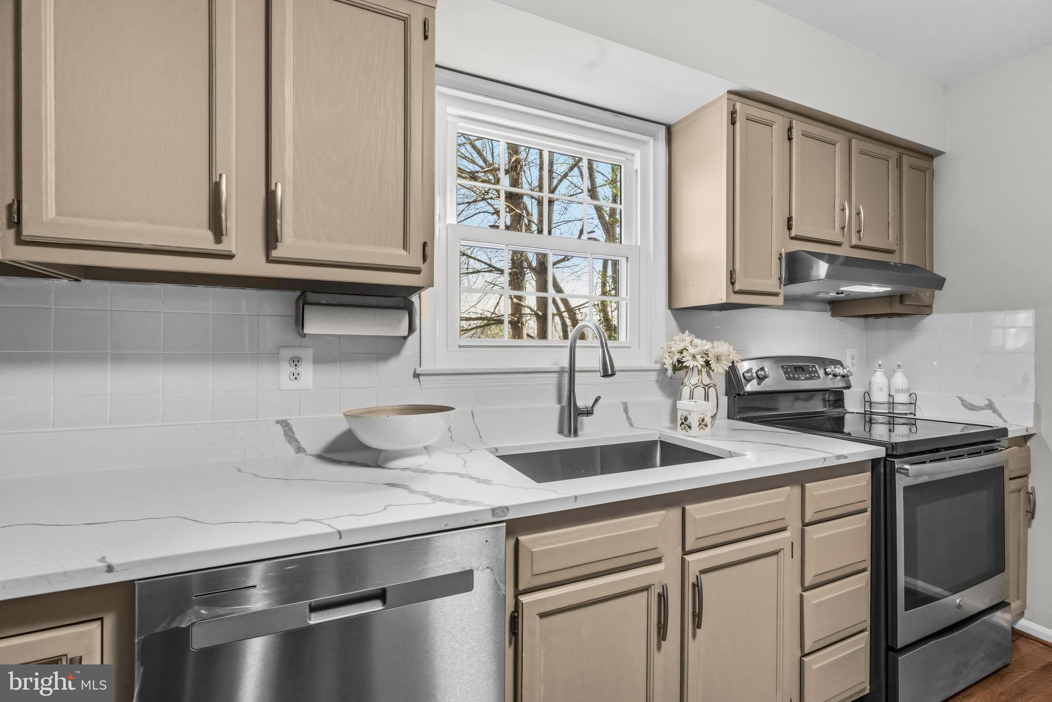 WAVERLY WEST - Residential