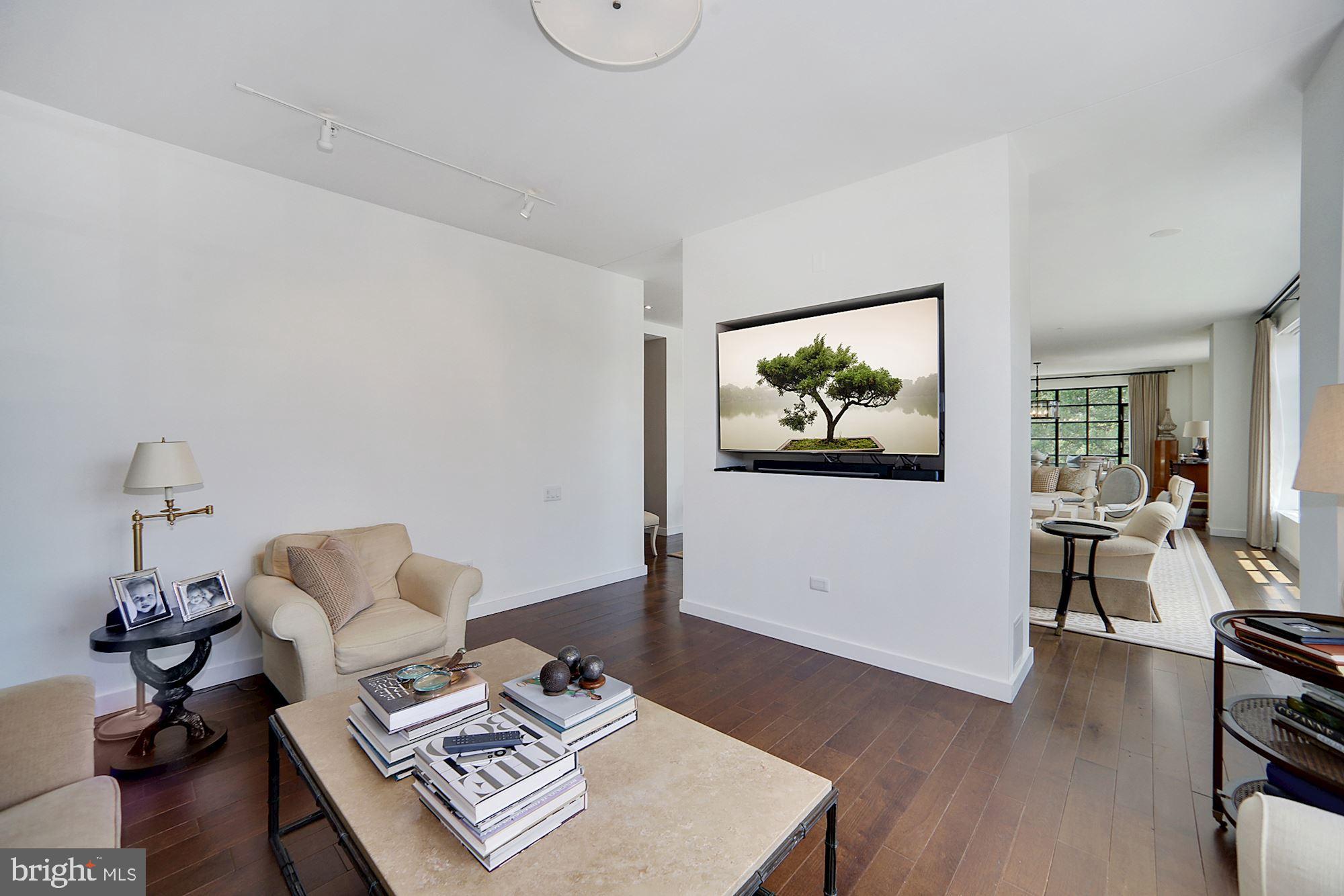 GEORGETOWN - Residential