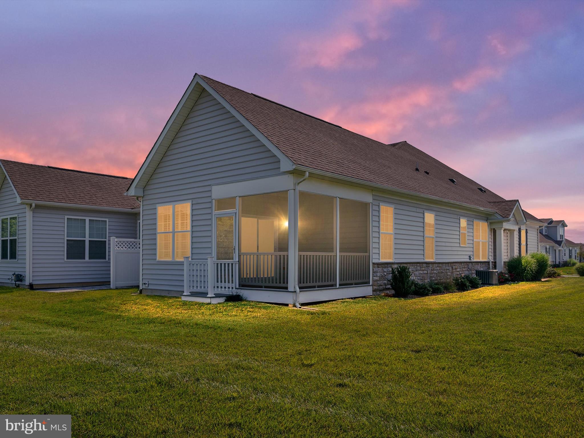 344 MOORINGS CIRCLE 104