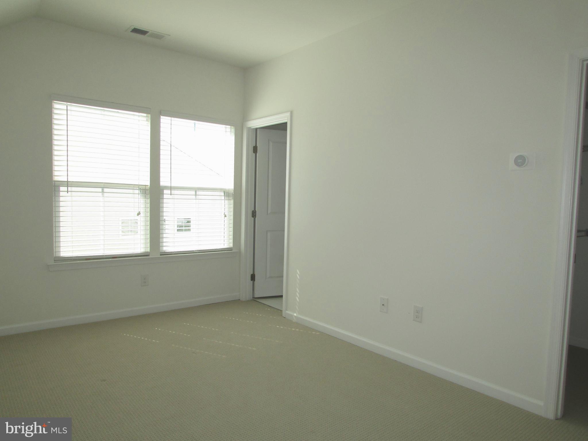 PELICAN POINT - Residential