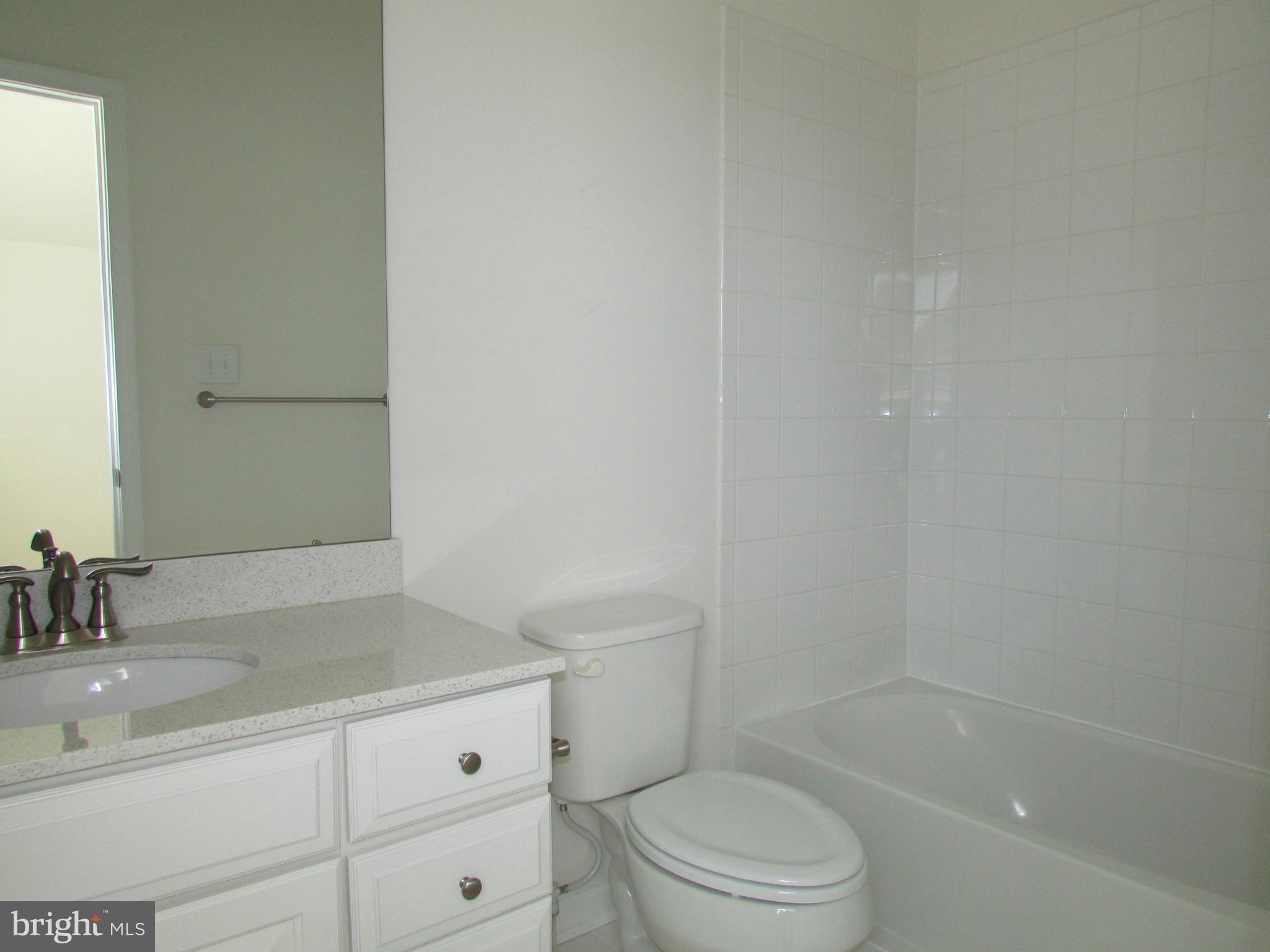 PELICAN POINT - Residential