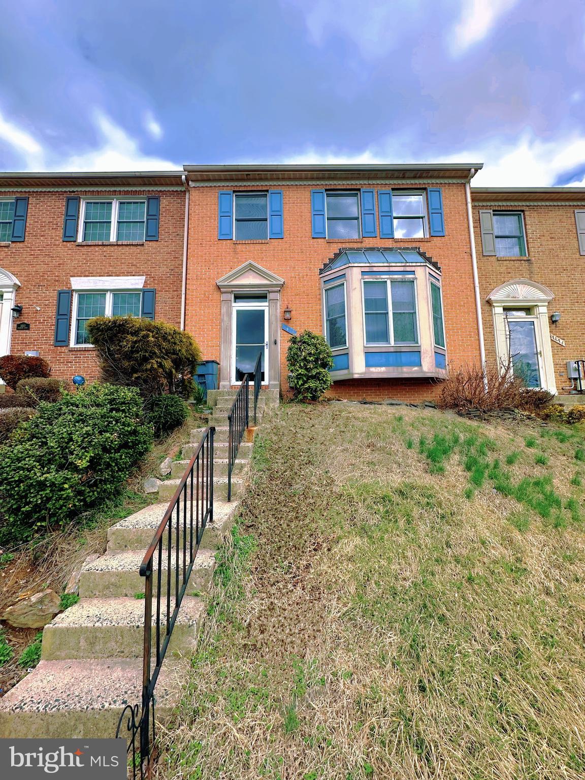 FOXBOROUGH FARMS - Residential Lease