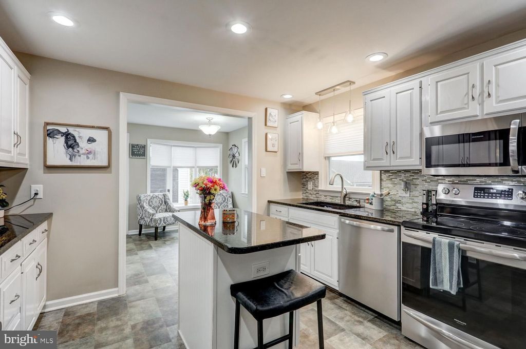 Photo of 32 Hellers Church Road, LEOLA, PA 17540 (MLS # PALA2065828)