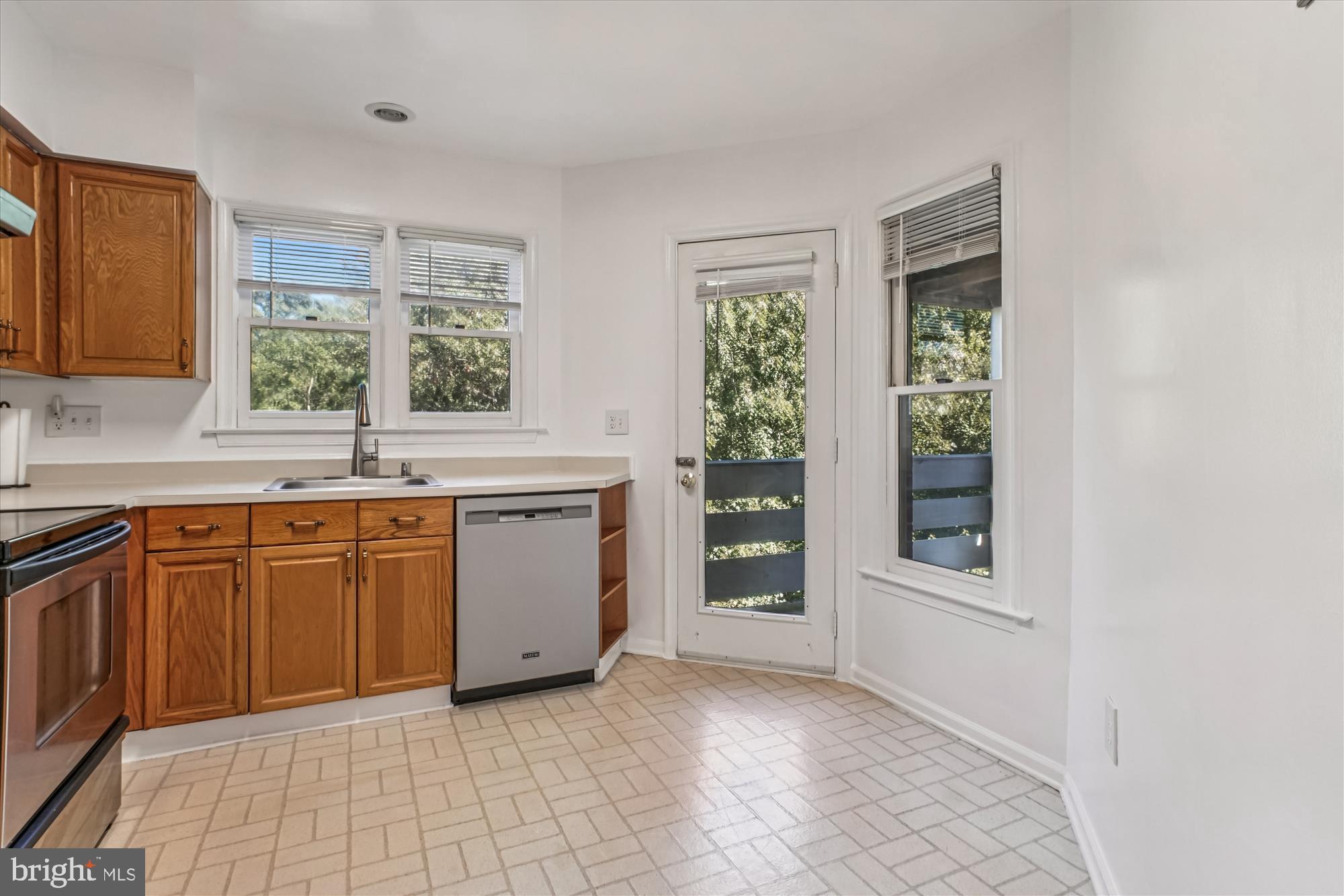 THE COVE - Residential