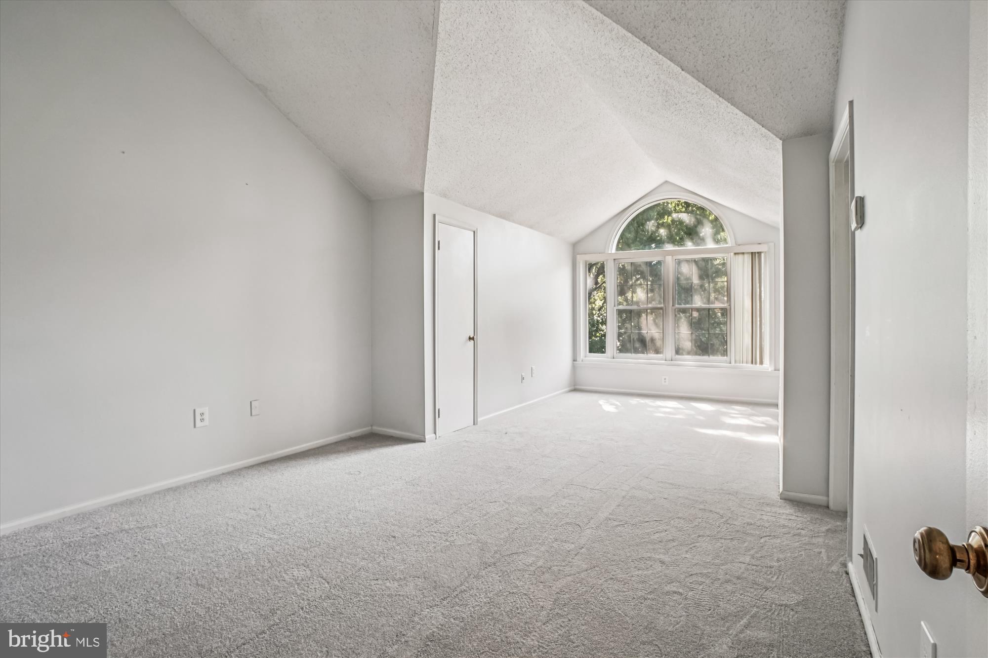 THE COVE - Residential