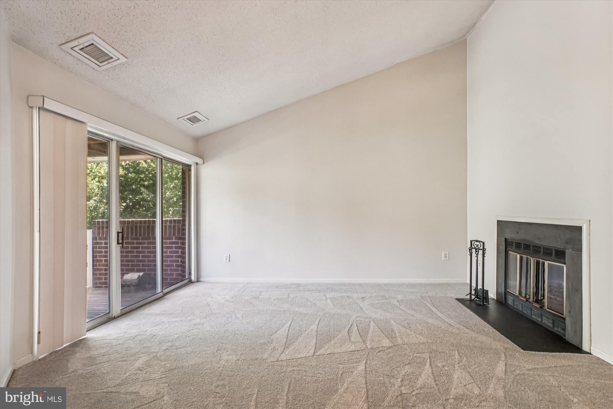 THE COVE - Residential