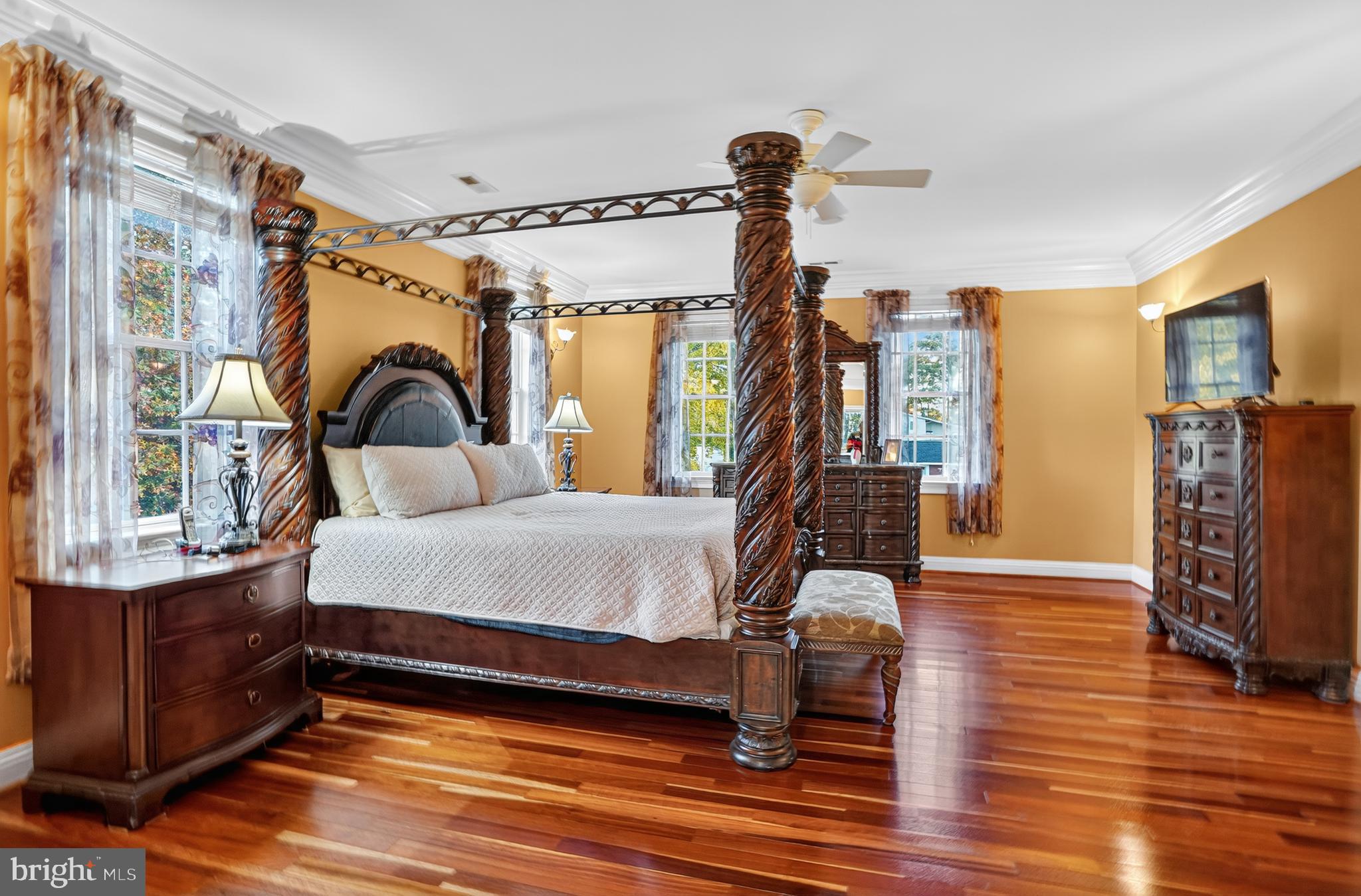 ANNANDALE TERRACE - Residential