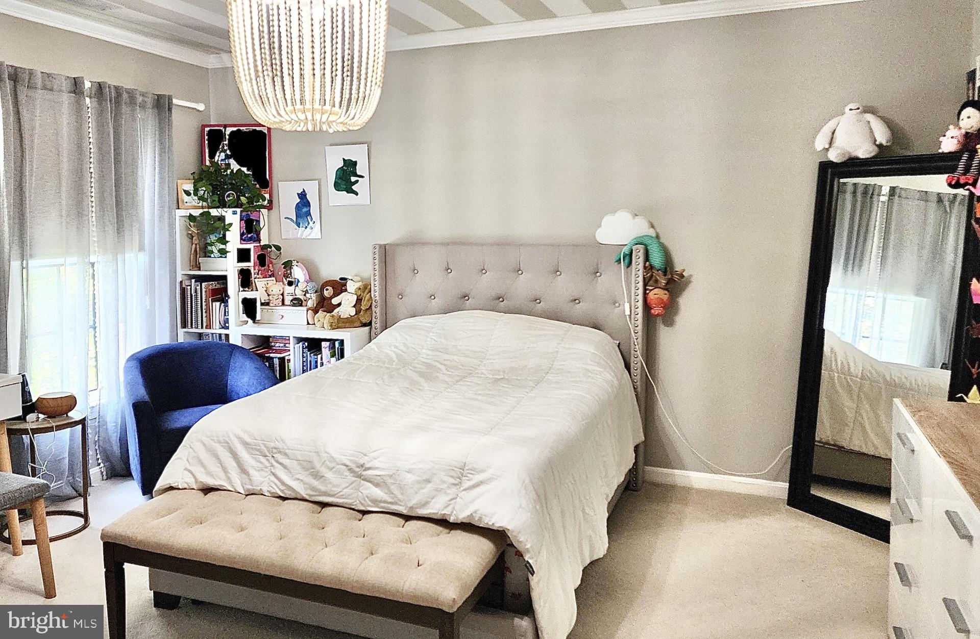 CARDEROCK SPRINGS - Residential