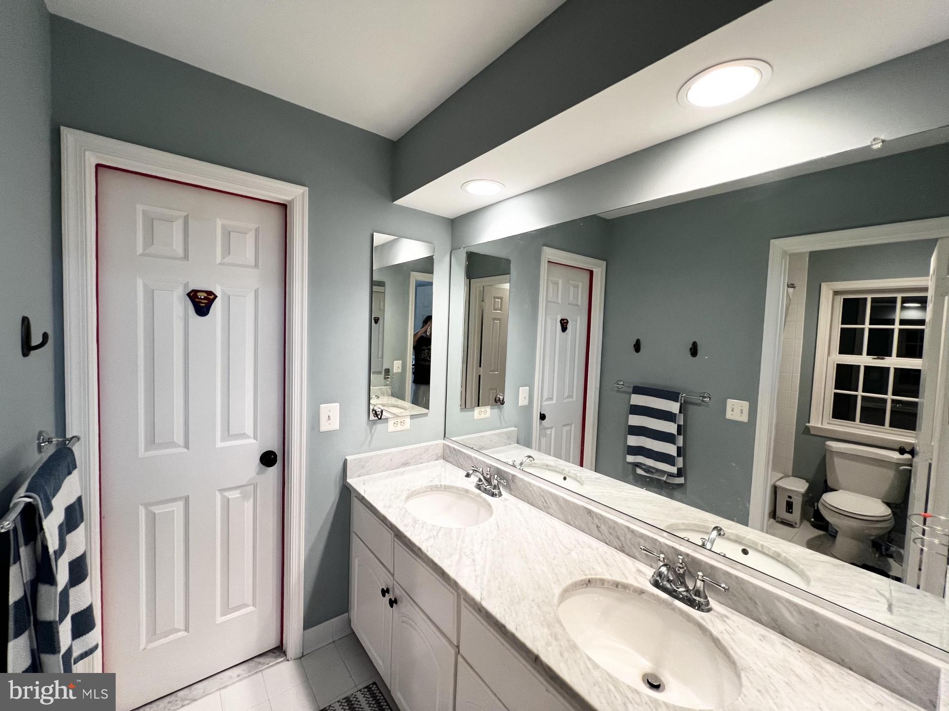 CARDEROCK SPRINGS - Residential