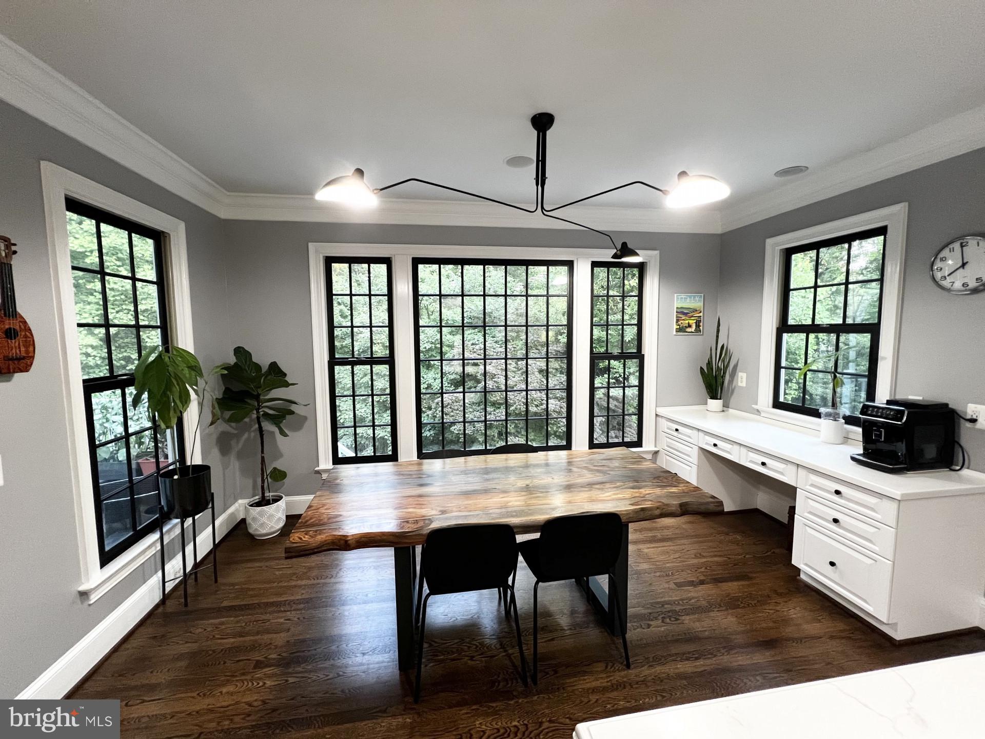 CARDEROCK SPRINGS - Residential