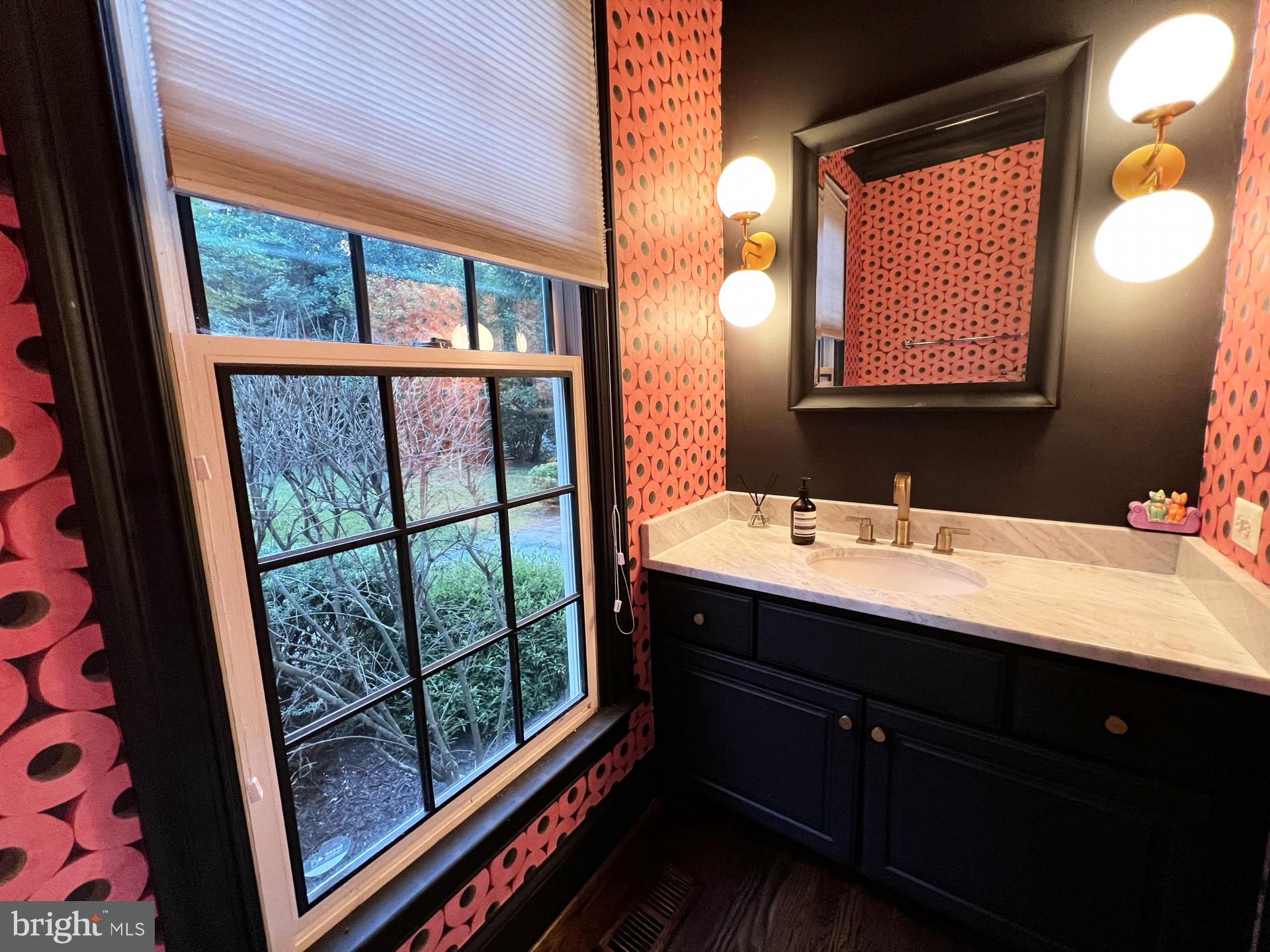 CARDEROCK SPRINGS - Residential