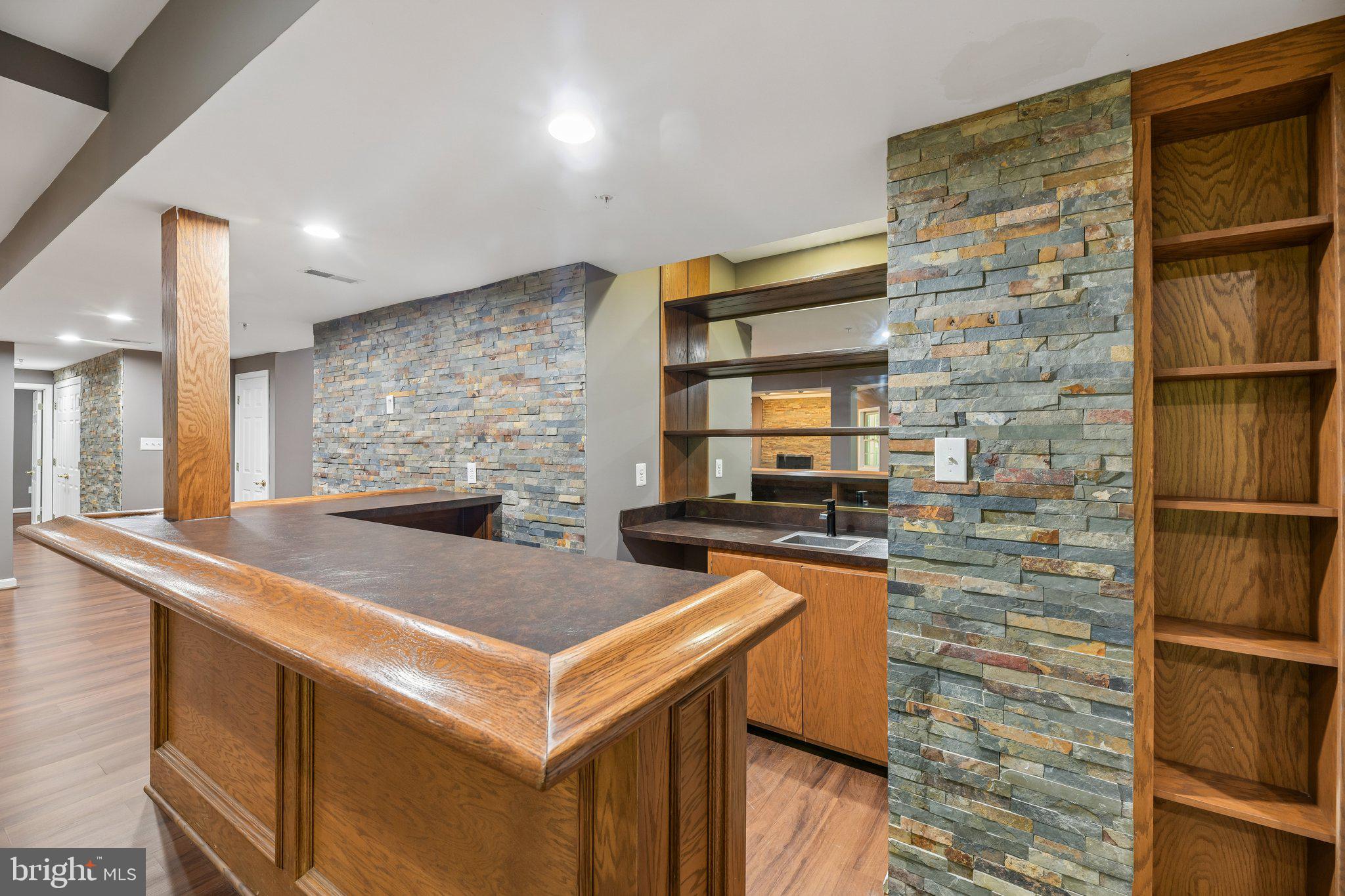 FARMINGTON WOODS - Residential
