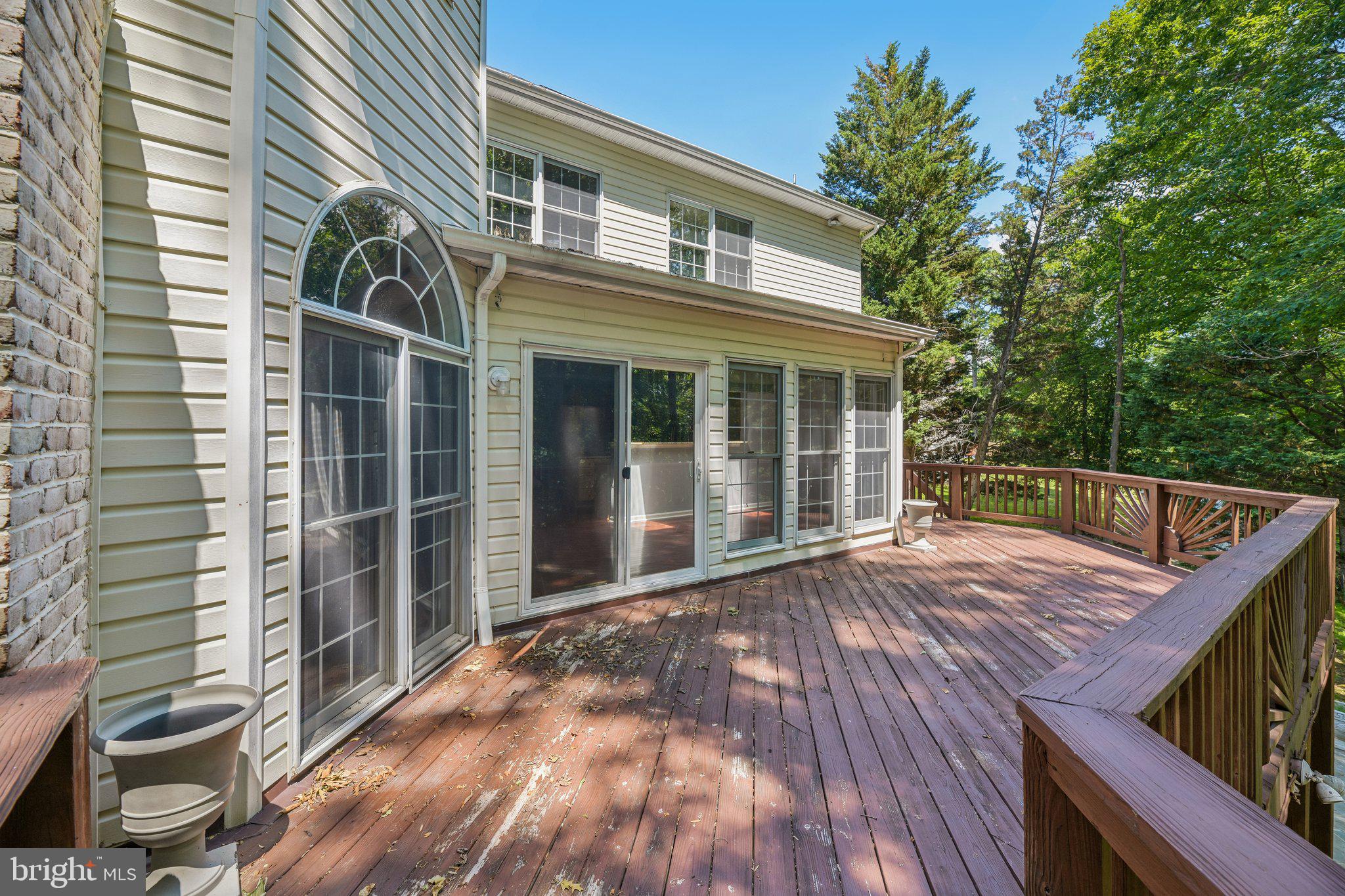 FARMINGTON WOODS - Residential