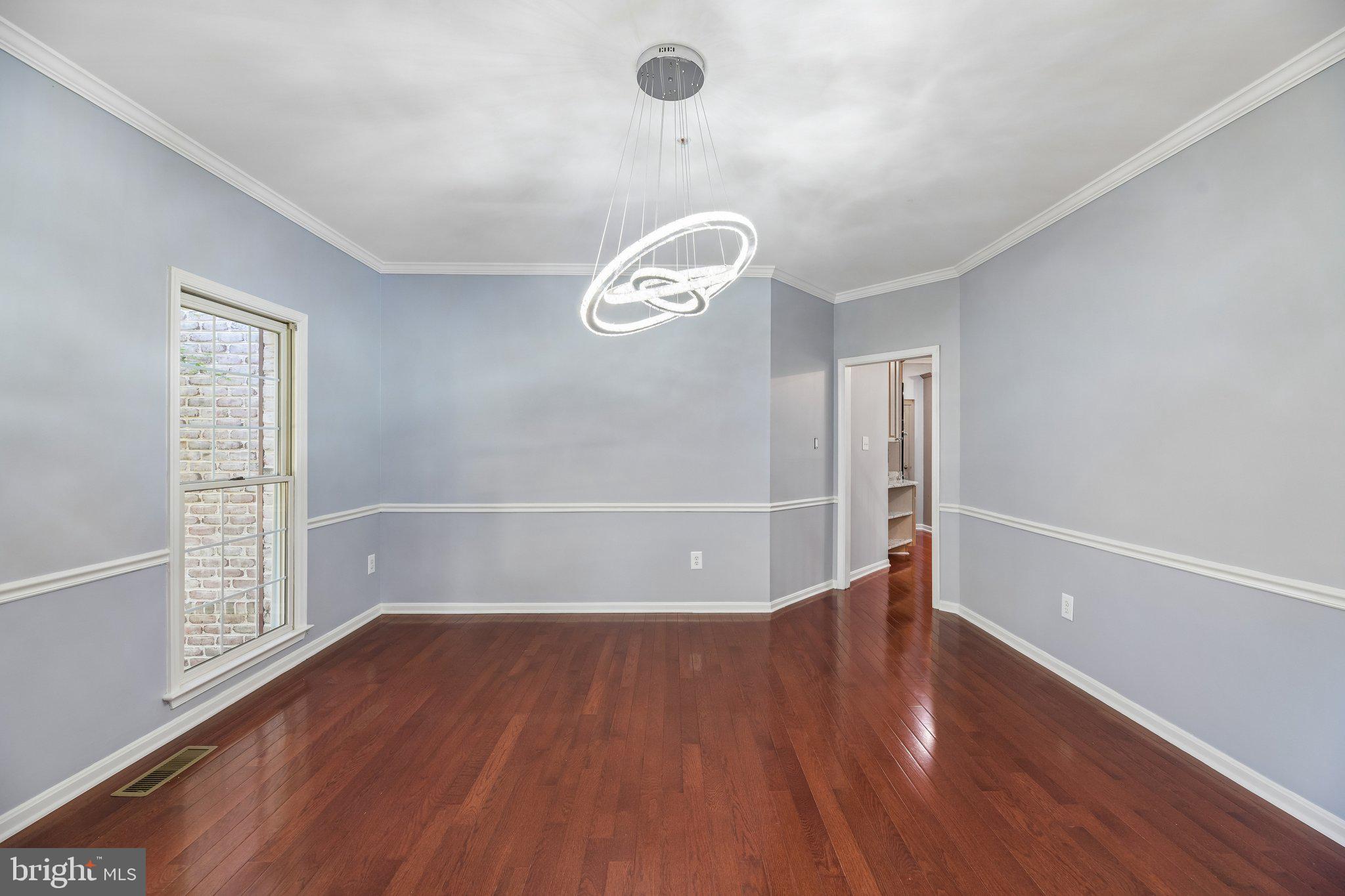 FARMINGTON WOODS - Residential