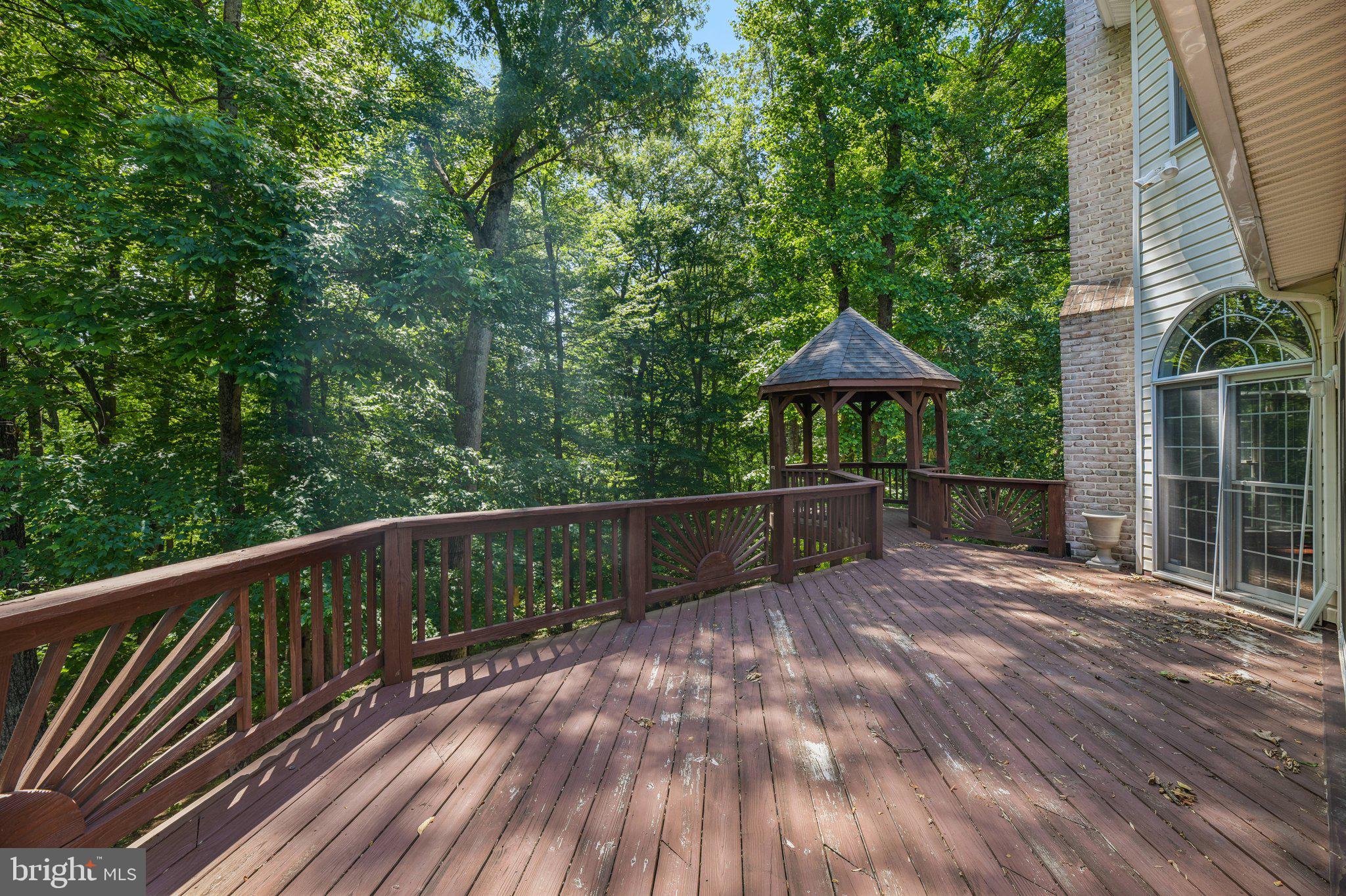 FARMINGTON WOODS - Residential