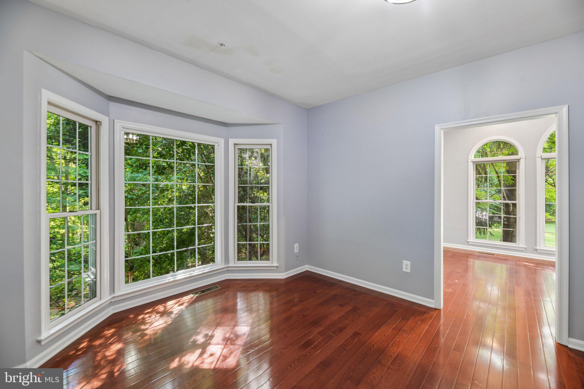 FARMINGTON WOODS - Residential